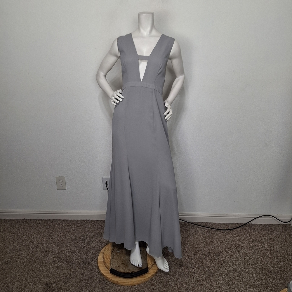 Fame & Partners Quiet Luxury Gray Special Occasion Modern Formal Maxi Dress Sz.6